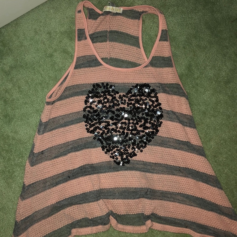 Sequence heart Tank top